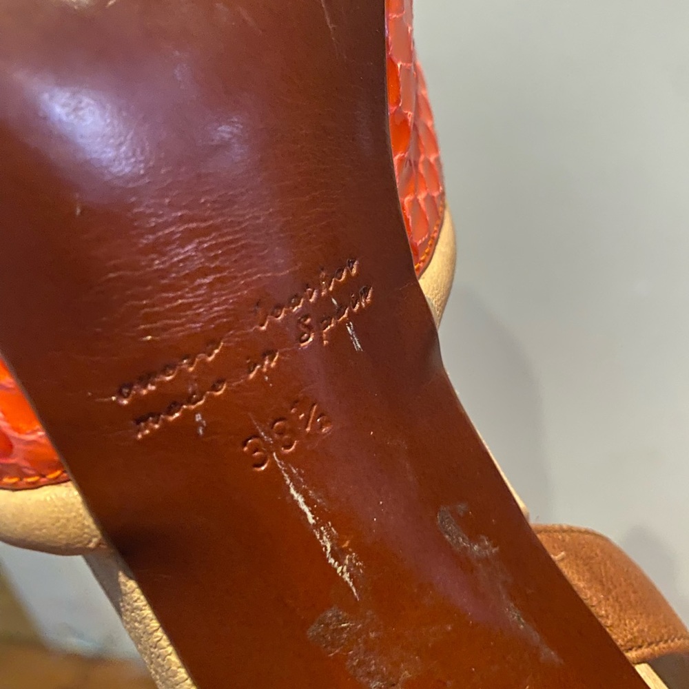 Chie Mihara Heeled Sandals - Picture 9 of 9